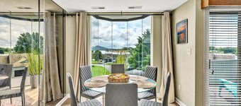 Live, Love, Lake- Condo at Bernard`s Landing with community pool, beach and tennis courts.