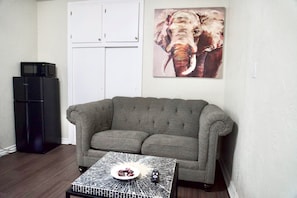 1 bedroom - Cozy Home- Zoos Museums Fun Step From Your Door (Oklahoma City)