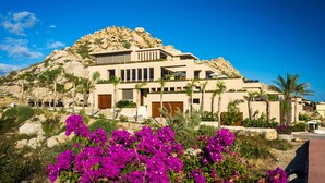 Unclassified image, 5 of 22, button - Villa Pacific West in Cabo San Lucas (Cabo San Lucas)