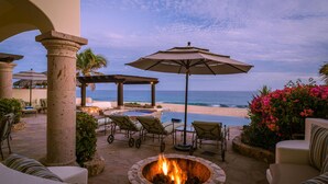 Unclassified image, 2 of 25, button - Casa Cielo in San Jose del Cabo (San José del Cabo)