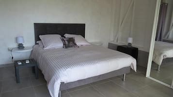 Villa | 1 bedroom, desk