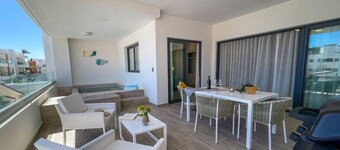 Incredibly Beautiful Condo Just Steps to the Beach