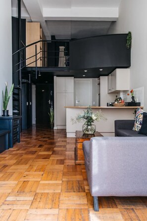 Apartment | 1 bedroom, desk