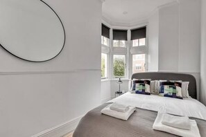 Apartamento | 2 quartos, escrivaninha, acesso à internet de alta velocidade