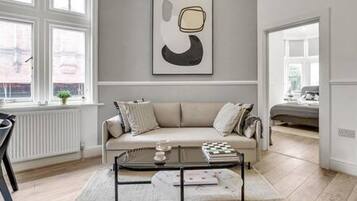 Apartment | 2 bedrooms, Internet