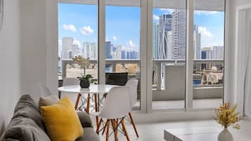 Apartamento | 1 quarto, escrivaninha, acesso à internet de alta velocidade