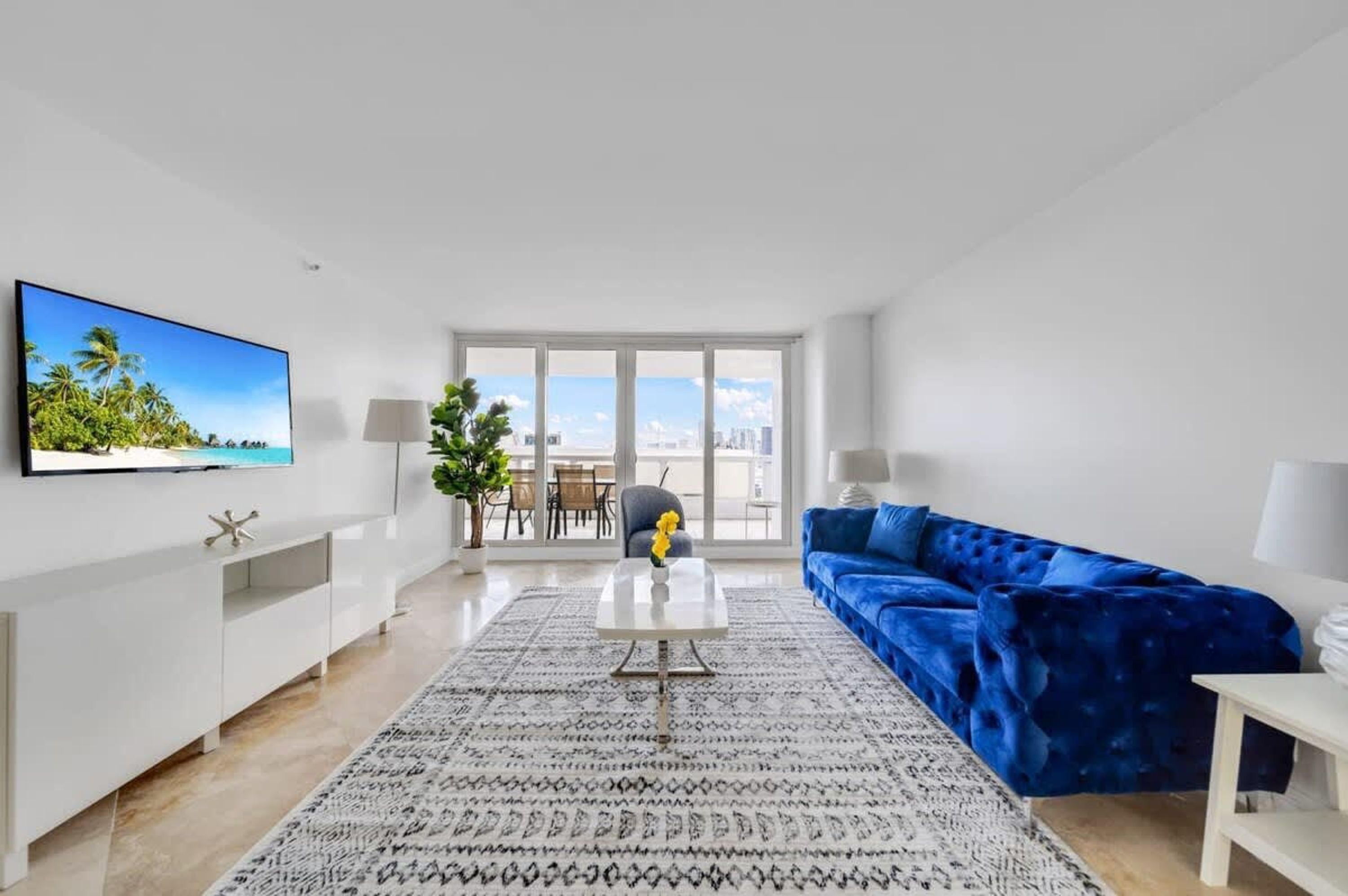 Apartment | 3 bedrooms, desk, Internet