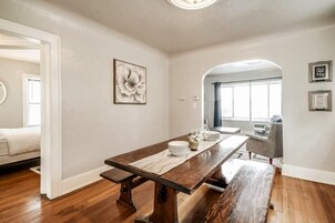 House | 3 bedrooms, Internet