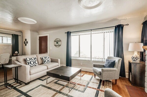 하우스 | 3 개의 침실, 인터넷