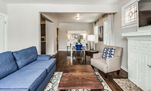 House | 6 bedrooms, Internet - Great 6 Bedroom Peaceful Family Retreat in the University District (Detroit)
