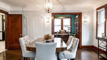 House | 4 bedrooms, Internet