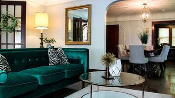 House | 4 bedrooms, Internet