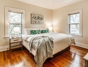 House - Glamorous Green Beauty in the Heart of University District 15min to Downtown (Detroit)