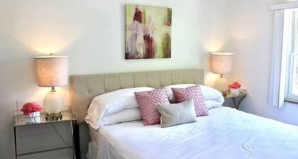 Spacious Luxury Home 5 min to Detroit Golf Club 4 car Free Parking