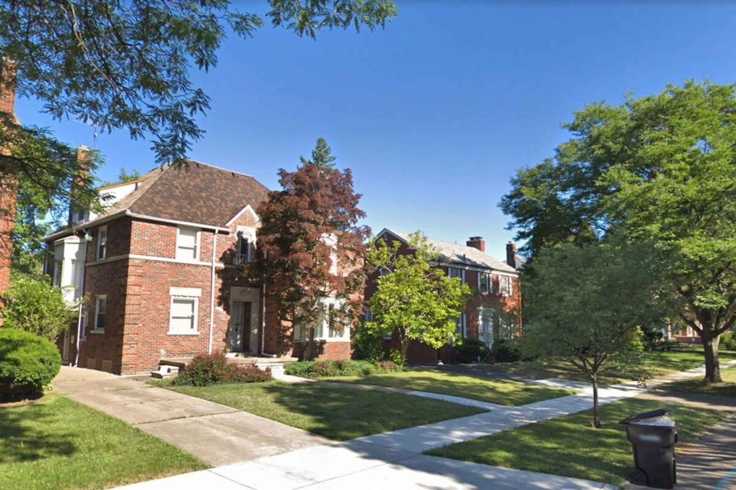 House | 5 bilik tidur, Internet 