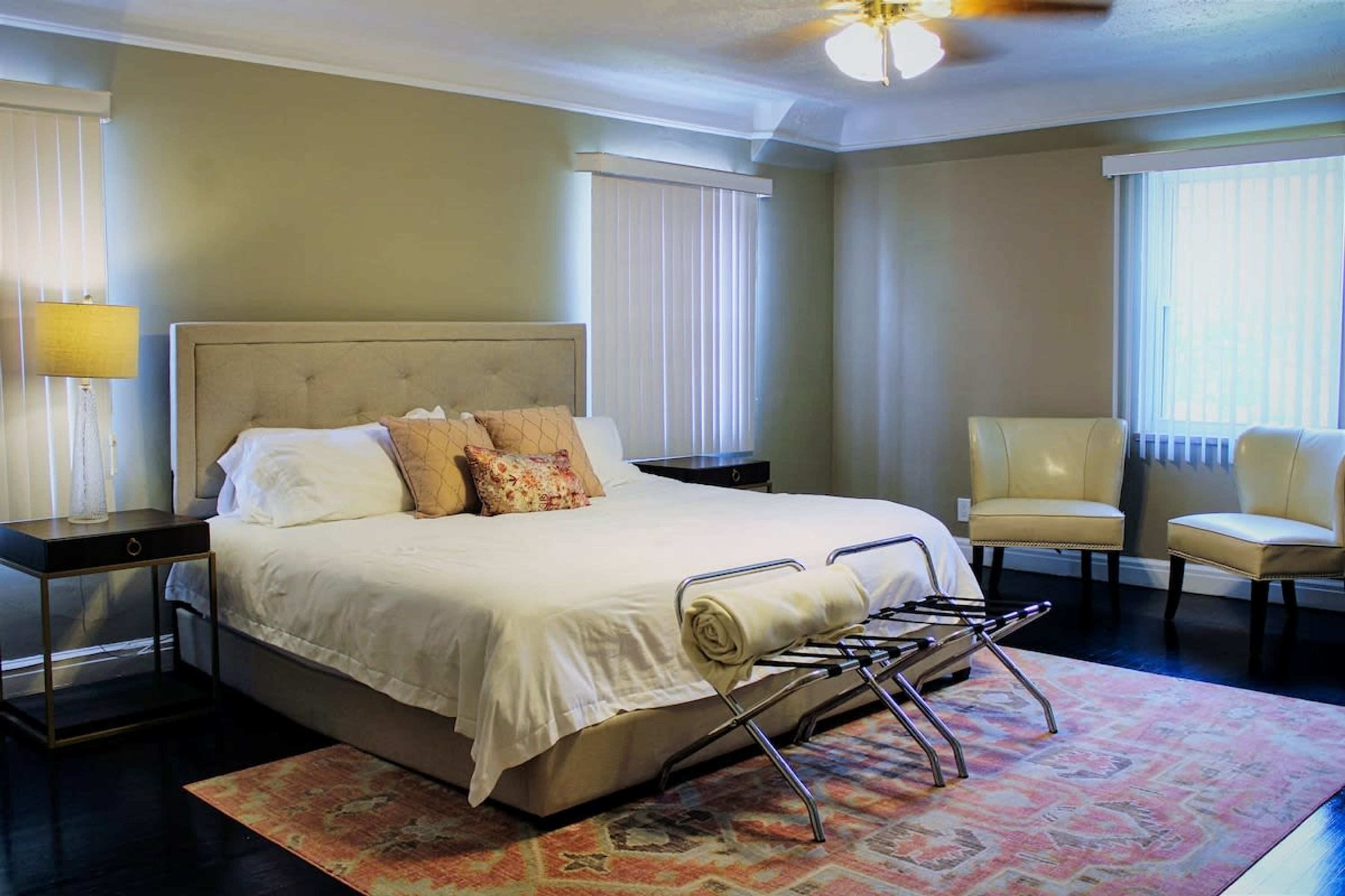 House | 5 bedrooms, Internet