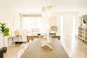 Casa | 4 dormitorios y Internet