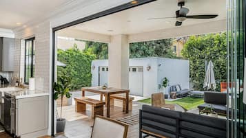 House | 5 bedrooms, Internet