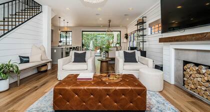 Spacious 5 BR Near Heart of South Park