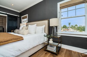 5 bedrooms, Internet - Spacious 5 BR Near Heart of South Park (San Diego)