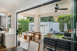 House | 5 bilik tidur, Internet 