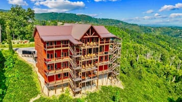 House, Accessible, Smoking | 11 bedrooms