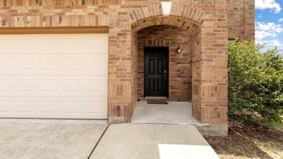 Autin - Family & Groups - Modern Lux