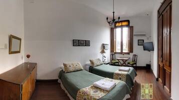 Phòng tiện nghi đơn giản, không hút thuốc, cao tầng | Phòng tắm