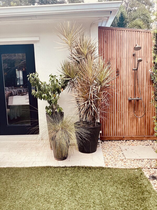 Property grounds - Charming Olde Naples Bungalow (Naples)