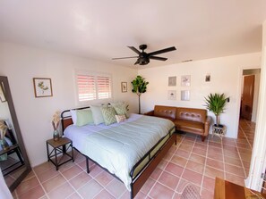 2 間睡房、熨斗/熨衫板、Wi-Fi、床單