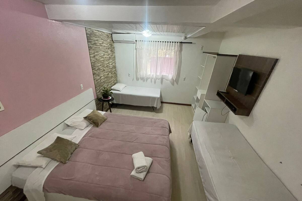 Wifi gratis y ropa de cama