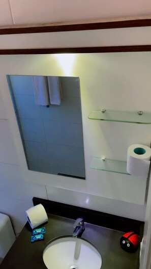 Hair dryer, towels, toilet paper - Suites Cantinho da Serra (Gramado)