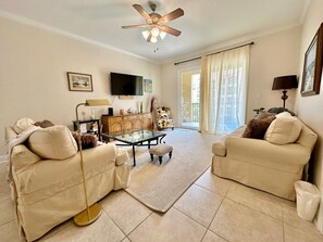 Smart TV - #523 2 bed poolside unit with majestic beach views (Pass Christian)