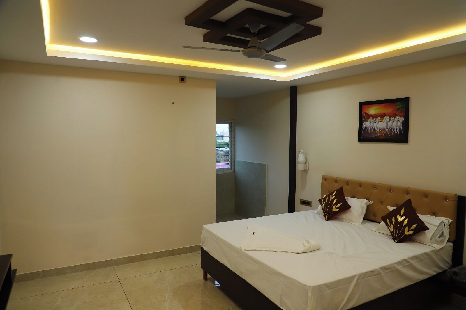 Economy Double Room, Balcony | Desk, free WiFi