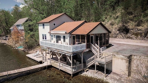 Sunset Paradise Cottage