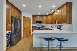 Fridge, microwave, oven, stovetop - Riverfront Luxury- Minutes to Skiing+Garage+Walk to shops & restaurants! (Edwards)