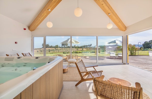 Baignoire Ă hydromassage