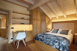 2 chambres, bureau, fer et planche à repasser, Wi-Fi gratuit