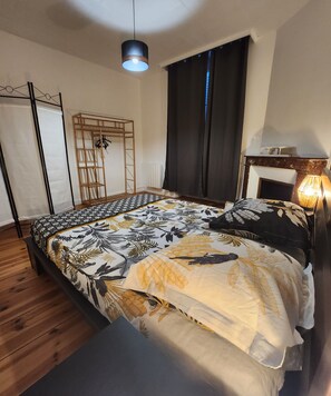 2 bedrooms, WiFi, bed sheets