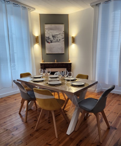 Chaleureux appartement refait à neuf 