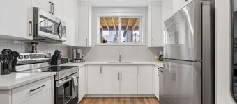 Southern Horizons | Mini Nordic Spa | Fenced Yard