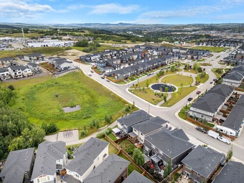 Southern Horizons | Mini Nordic Spa | Fenced Yard