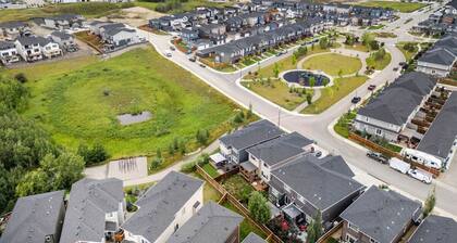 Southern Horizons | Mini Nordic Spa | Fenced Yard