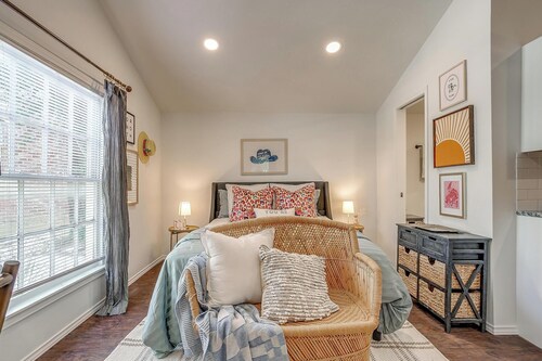 Charming Studio in Historic Fort Worth