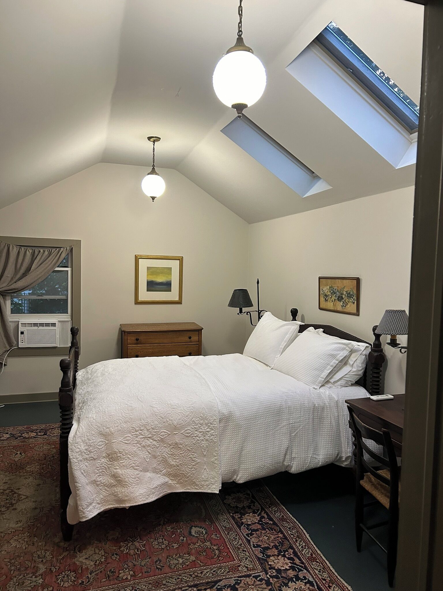 3 chambres, fer et planche à repasser, Wi-Fi gratuit, draps fournis