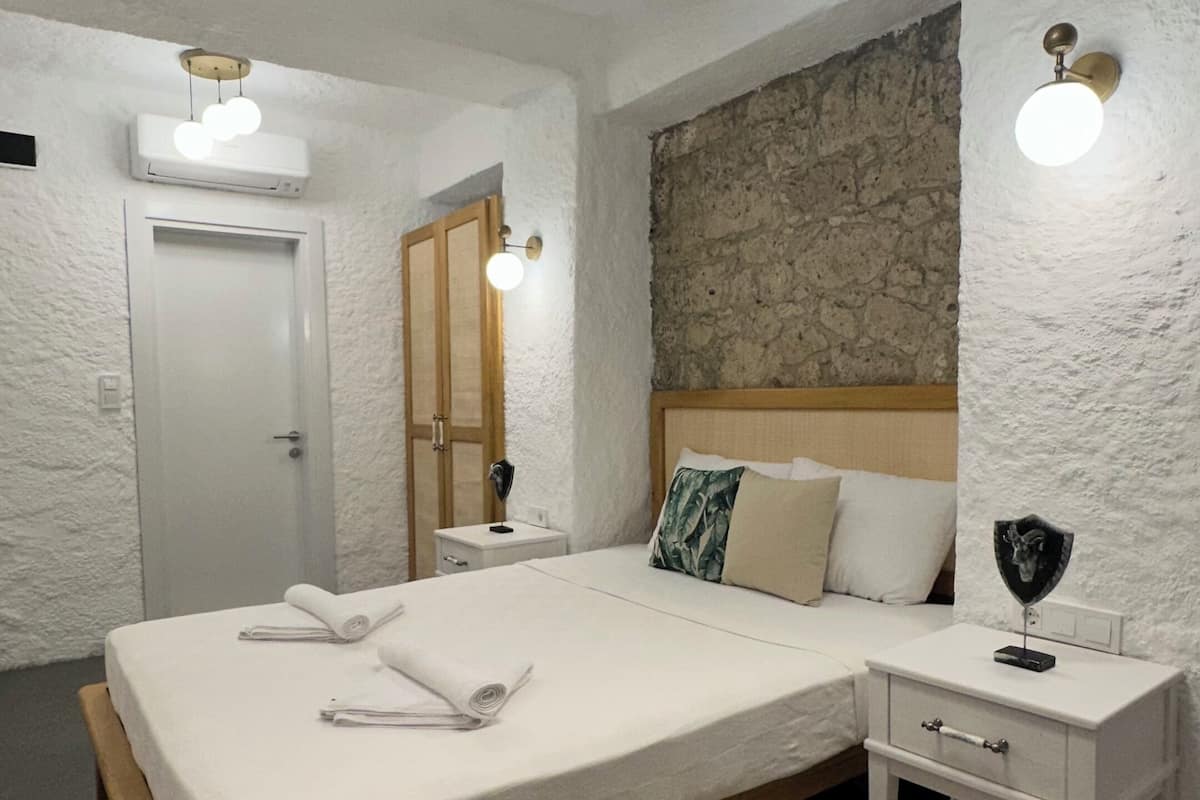 Standard Room | 7 bedrooms, soundproofing, free WiFi