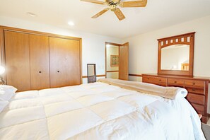 3 dormitorios, tabla de planchar con plancha, wifi y ropa de cama