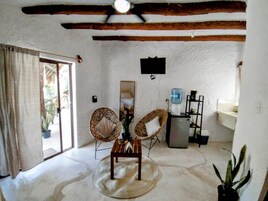 Comfort Room, Garden View | In-room safe, blackout drapes, iron/ironing board, free WiFi