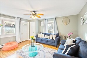 Smart TV - Private Stamford Retreat Just Minutes to Downtown! (Stamford)