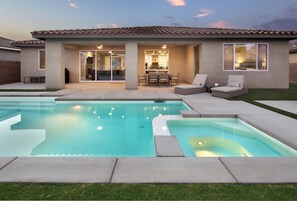 Outdoor pool - Your Happy Place - Desert Retreat with 4BD Pool, Spa, Firepit 31 days (Bermuda Dunes)